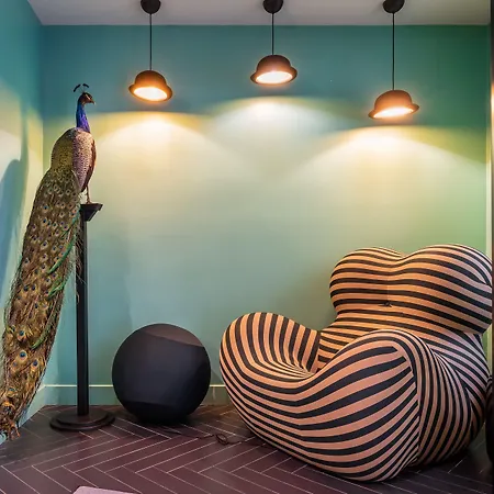 Archetype Etoile Hotel